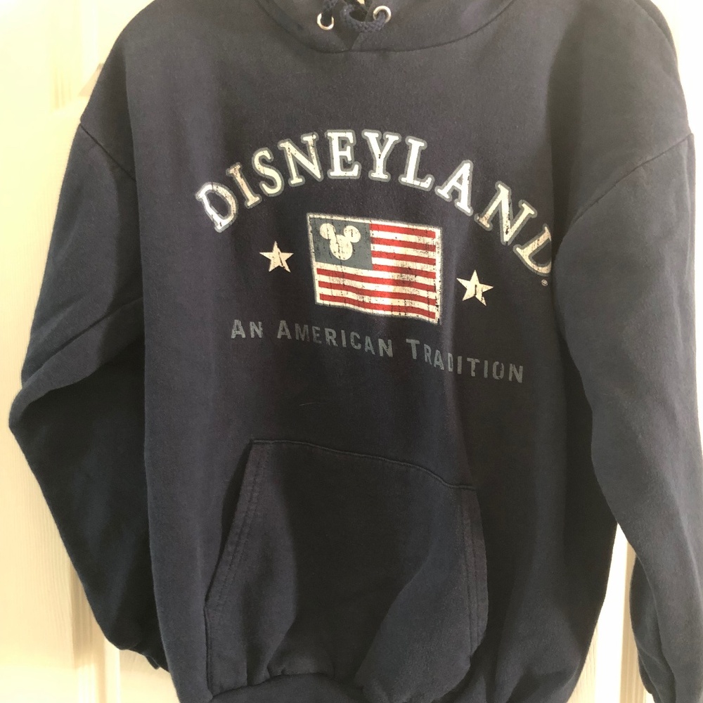 Disneyland Sweatshirt - Medium - Gently Used